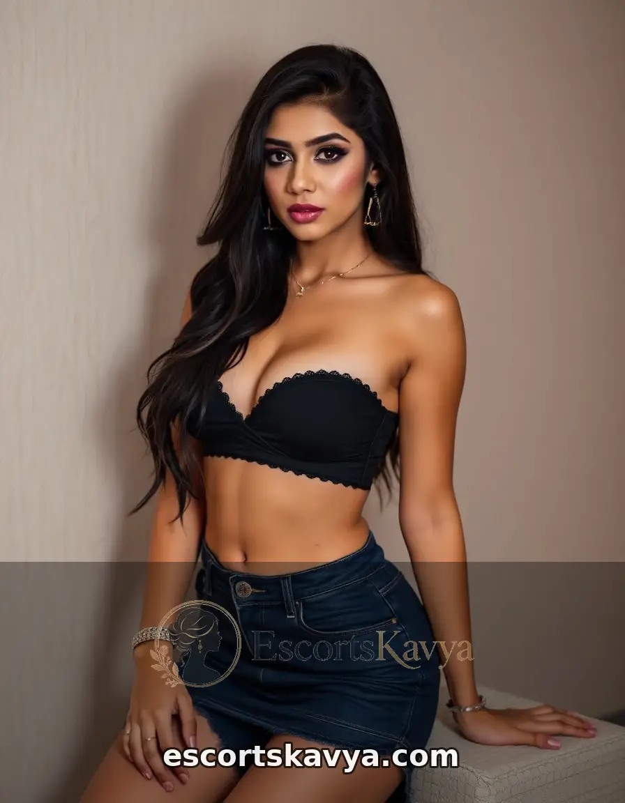 Avantika Desai working girl in Mumbai
