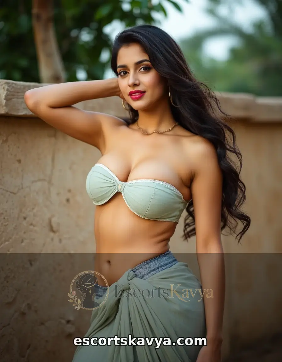 Diya Malhotra party girl in Mumbai